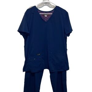 Navy Women's Scrub Set